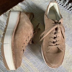 Dolce Vita Toyah Sneaker Chunky Platform Truffle Suede